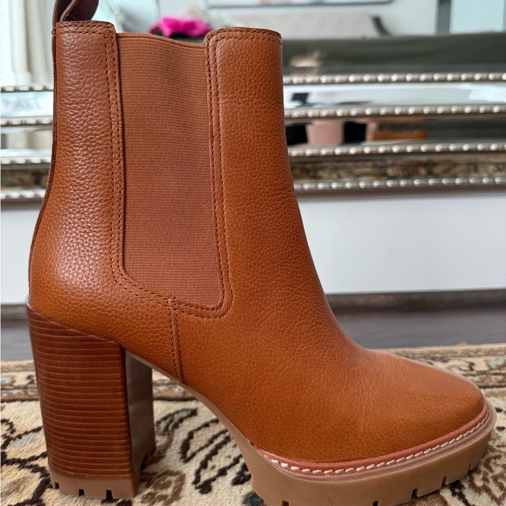 Tory Burch - Chelsea Lug Bootie